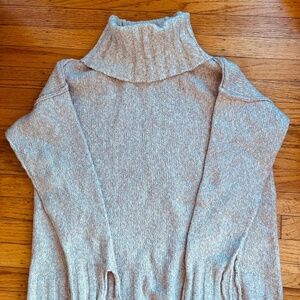 Michael Kors Turtleneck Sweater Size Medium Oatmeal Wool Blend